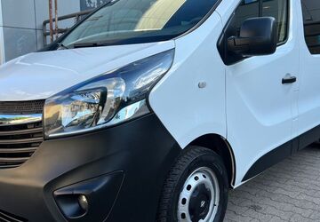 Opel Vivaro 249.907 km 7.490 &euro; Berlin 13353