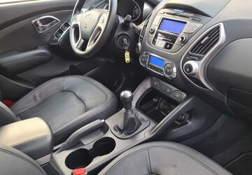 Hyundai ix35 108.000 km 8.400 &euro; Berlin 13127