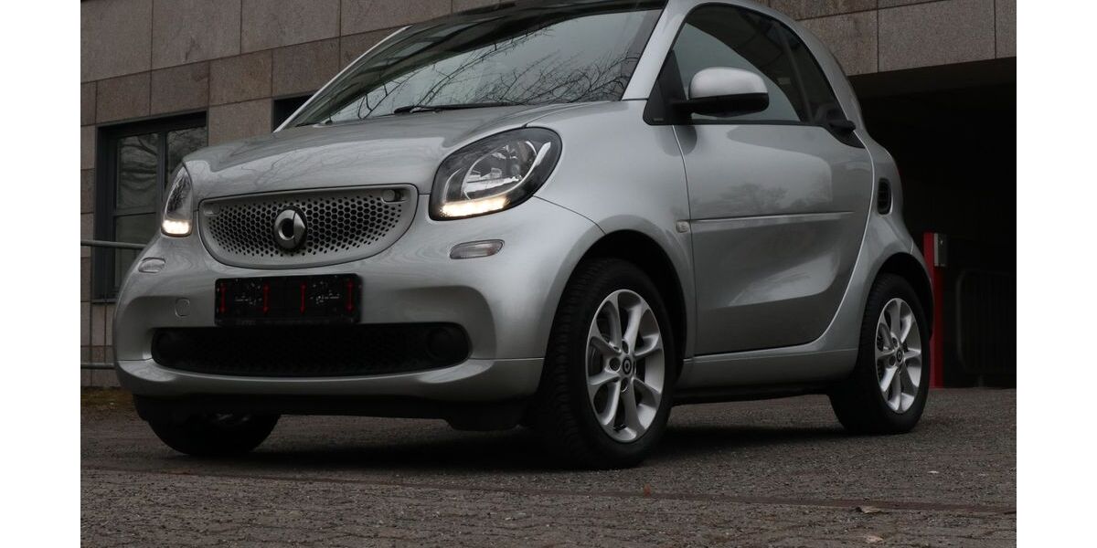 Smart ForTwo 72.500 km 12.600 &euro; Schönefeld 12529