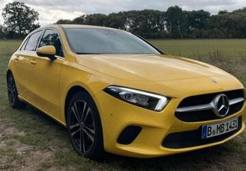 Mercedes-Benz A 180 73.000 km 17.950 &euro; Berlin 12683