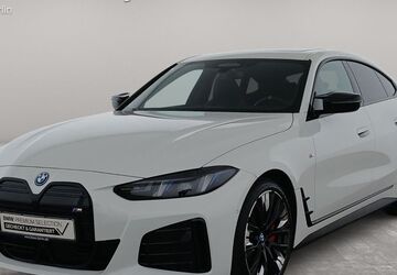 BMW i4 11.491 km 63.880 &euro; Berlin 12683