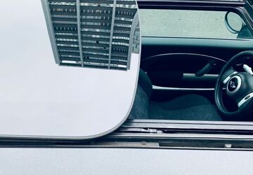 Mini Cooper 96.000 km 3.490 &euro; Berlin 10117