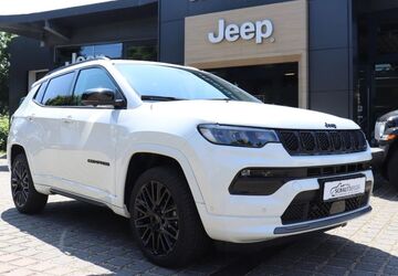 Jeep Compass 12.185 km 32.990 &euro; Potsdam 14482