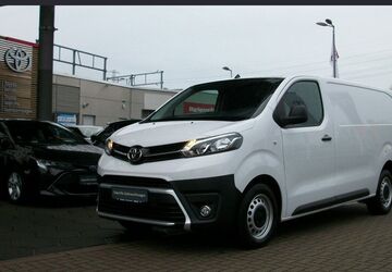 Toyota Proace (Verso) 54.873 km 27.970 &euro; Berlin 13403