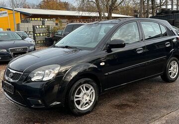 Kia Rio 115.000 km 1.999 &euro; Berlin-Pankow 13127