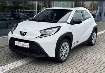 Toyota Aygo (X) 2.500 km 20.800 &euro; Berlin 13403