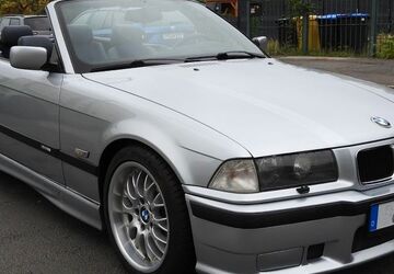 BMW 328 238.000 km 12.900 &euro; Potsdam 14480