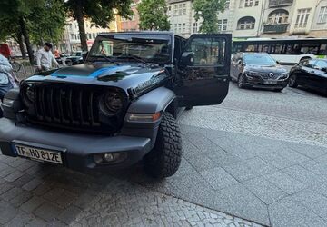 Jeep Wrangler 66.000 km 47.500 &euro; Berlin 12203
