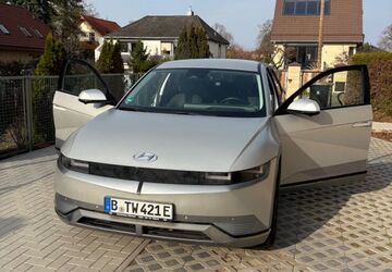 Hyundai IONIQ 5 8.250 km 33.500 &euro; Berlin 10407