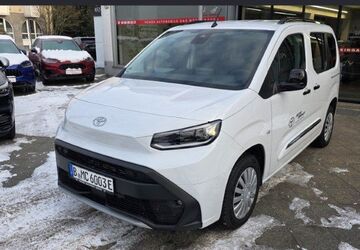 Toyota Proace (Verso) 1.245 km 43.580 &euro; Berlin 13403