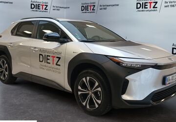 Toyota bZ4X 5.100 km 31.990 &euro; Wildau 15745