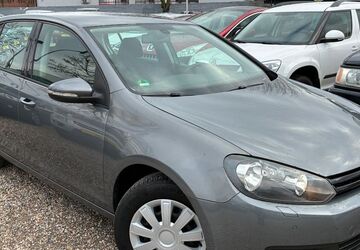 VW Golf 136.289 km 6.990 &euro; Berlin 13089