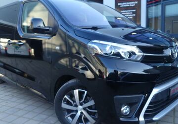 Toyota Proace (Verso) 62.333 km 36.600 &euro; Berlin 13156
