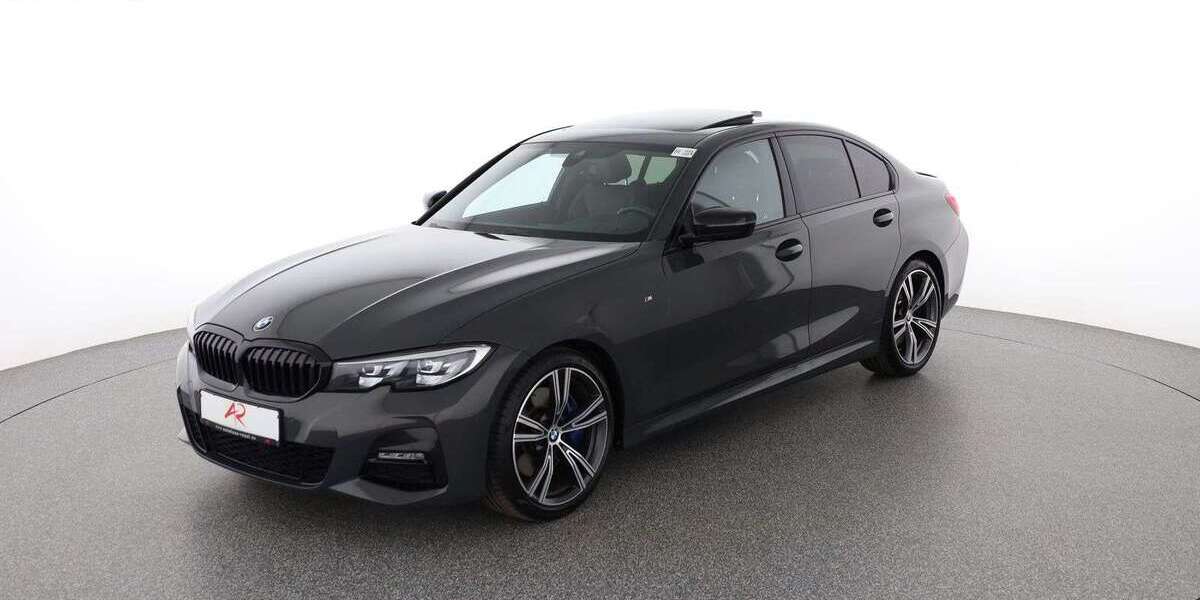 BMW 330 74.693 km 33.880 &euro; Berlin 12103