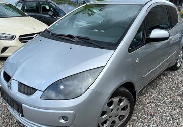 Mitsubishi Colt 118.000 km 1.950 &euro; Berlin 10245