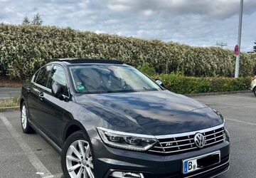 VW Passat 76.500 km 22.990 &euro; Berlin 12685