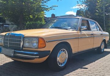 Mercedes-Benz 200 259.000 km 9.950 &euro; Berlin 12305
