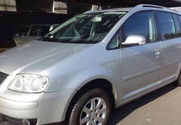 VW Touran 254.000 km 2.900 &euro; Berlin 12249