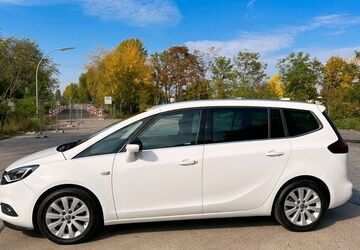 Opel Zafira Tourer 154.000 km 11.900 &euro; Berlin 13597