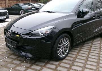 Mazda 2 32.246 km 17.990 &euro; Berlin 13407