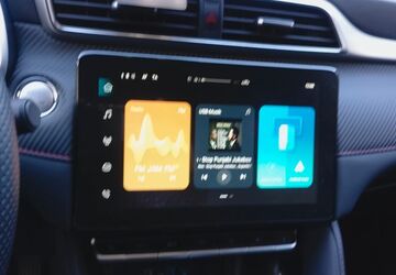 MG ZS 11.000 km 18.700 &euro; Potsdam 14473