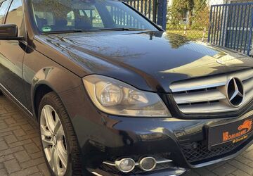 Mercedes-Benz C 220 411.614 km 4.990 &euro; Berlin 12107
