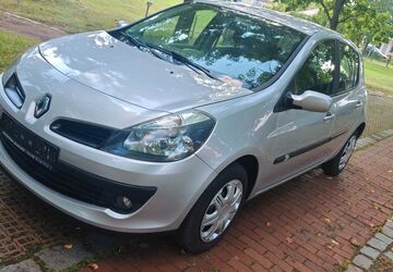 Renault Clio 125.000 km 2.390 &euro; Berlin 14193