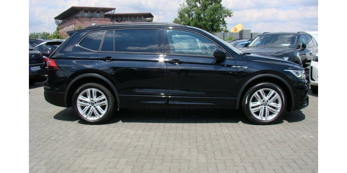 VW Tiguan Allspace 2.0TDi R-Line 4M Black Style ACC S 56.321 km 37.980 &euro; Falkensee 14612