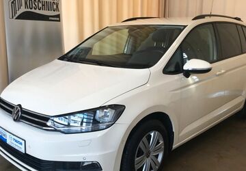 VW Touran 43.233 km 27.950 &euro; Berlin 13088