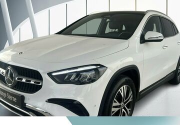 Mercedes-Benz GLA 250 17.630 km 40.936 &euro; Potsdam 14480
