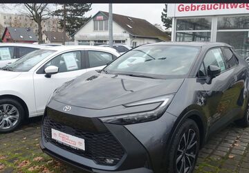 Toyota C-HR 12.100 km 30.950 &euro; Berlin 13403