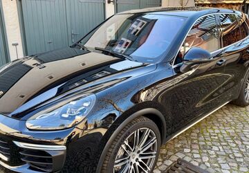 Porsche Cayenne 92.624 km 44.450 &euro; Berlin 10719