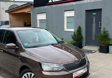 Skoda Fabia 113.000 km 11.990 &euro; Berlin 13088