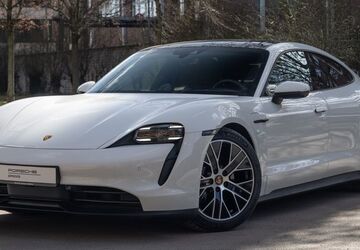 Porsche Taycan 4.304 km 75.930 &euro; Berlin 10587