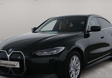 BMW i4 11.530 km 41.900 &euro; Berlin 14057