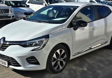 Renault Clio 60.946 km 14.790 &euro; Berlin 12247