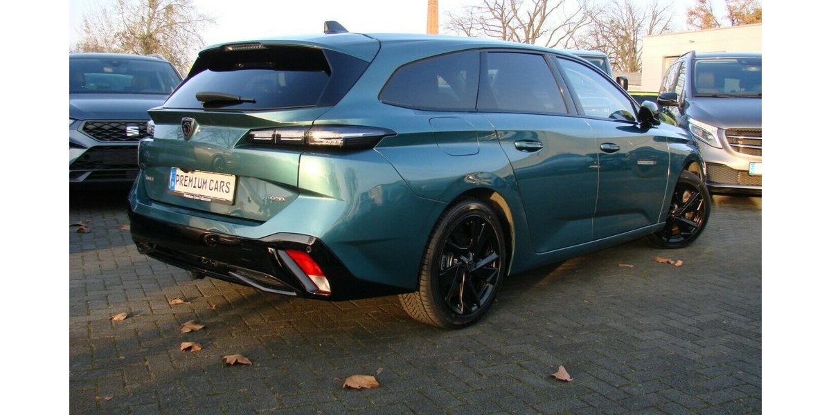 Peugeot 308 SW 1.6 Hybrid Allure Pack HY 180 ACC 360º 44.600 km 20.980 &euro; Falkensee 14612