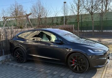 Tesla Model X 12.300 km 91.300 &euro; Berlin 10243