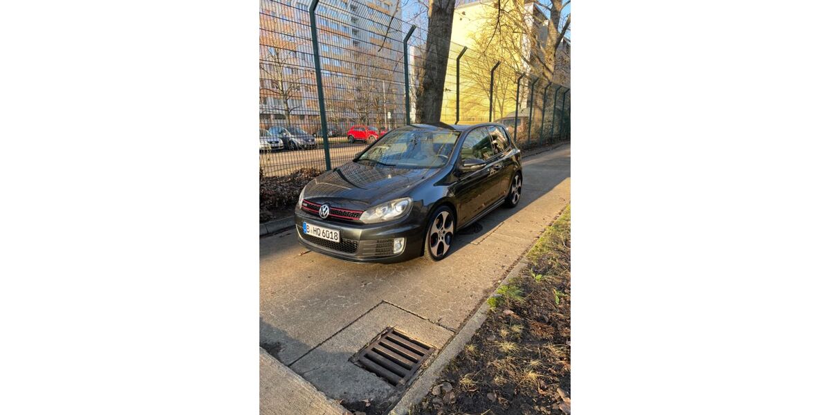 VW Golf 107.000 km 11.500 &euro; Berlin 13055