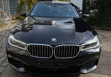BMW 750 221.000 km 22.999 &euro; Berlin 13187