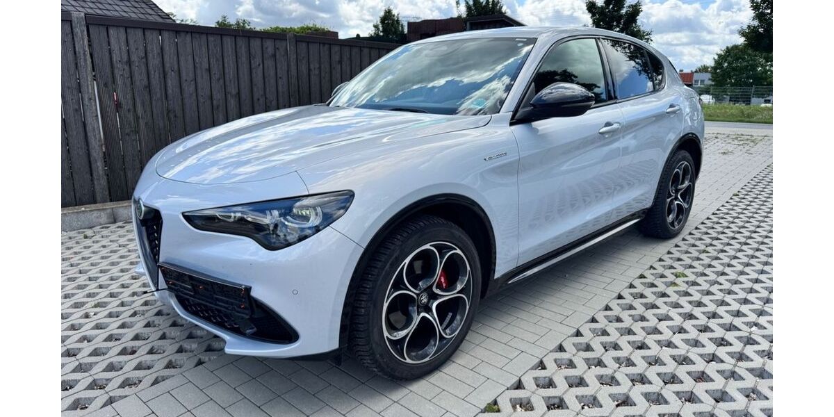 Alfa Romeo Stelvio 30.500 km 36.900 &euro; Rüdersdorf-Tasdorf 15562