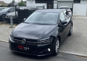 VW Polo 64.000 km 13.590 &euro; Berlin 12353