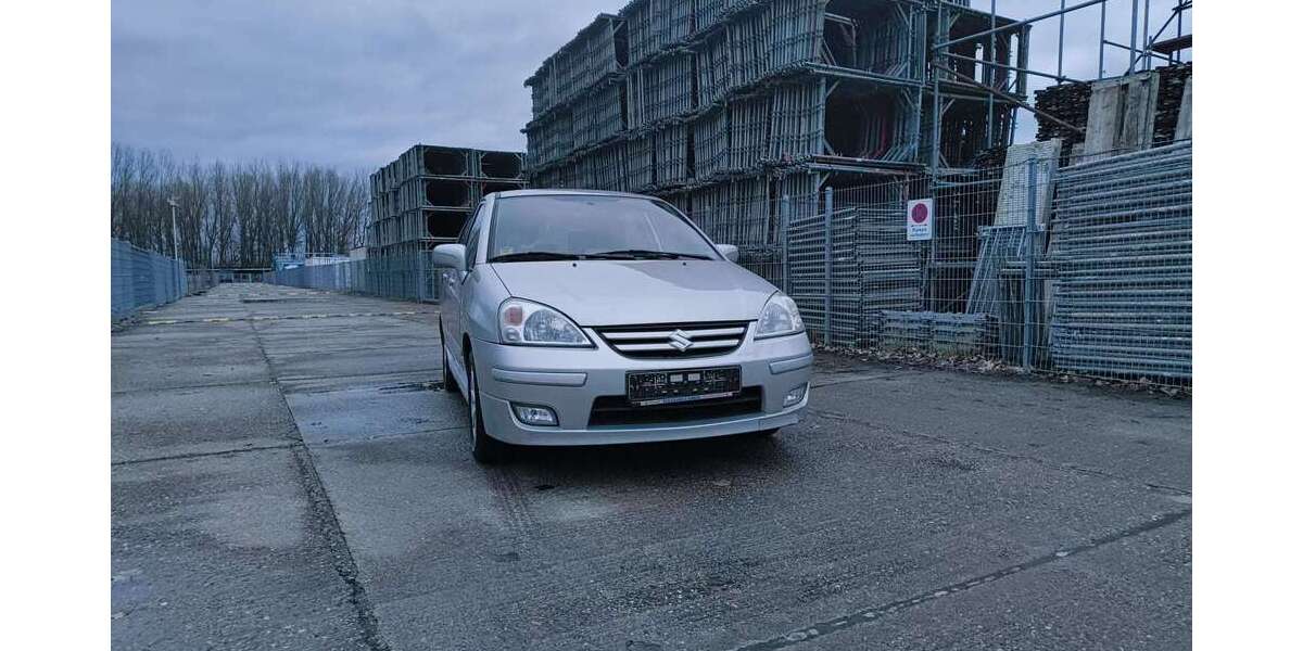 Suzuki Liana 130.225 km 2.599 &euro; Berlin 13089