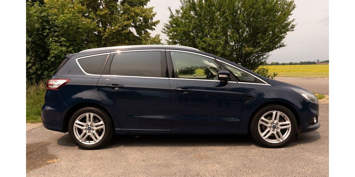 Ford S-Max 141.000 km 15.500 &euro; Berlin 12207