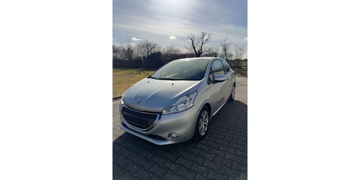 Peugeot 208 45.000 km 6.999 &euro; Schönefeld 12529