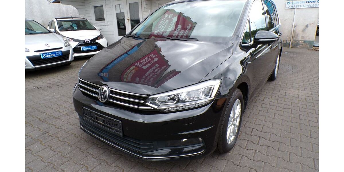 VW Touran 180.000 km 15.990 &euro; Berlin 12347