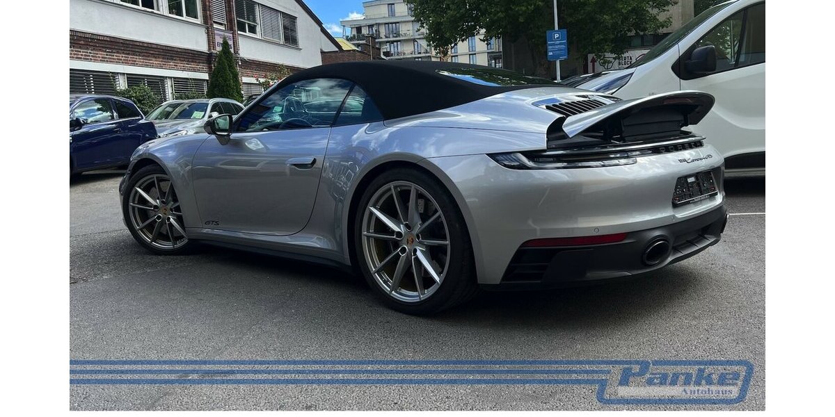 Porsche 911 Carrera 4 GTS Cabriolet*Night*Chromo*Sthzg* 1.750 km 172.890 &euro; Berlin 13187