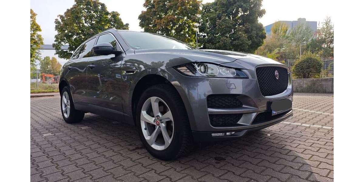 Jaguar F-Pace 79.000 km 22.900 &euro; Westend (Berlin) 14059
