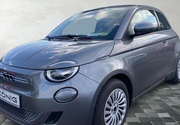 Fiat 500e 8.246 km 17.999 &euro; Hoppegarten 15366