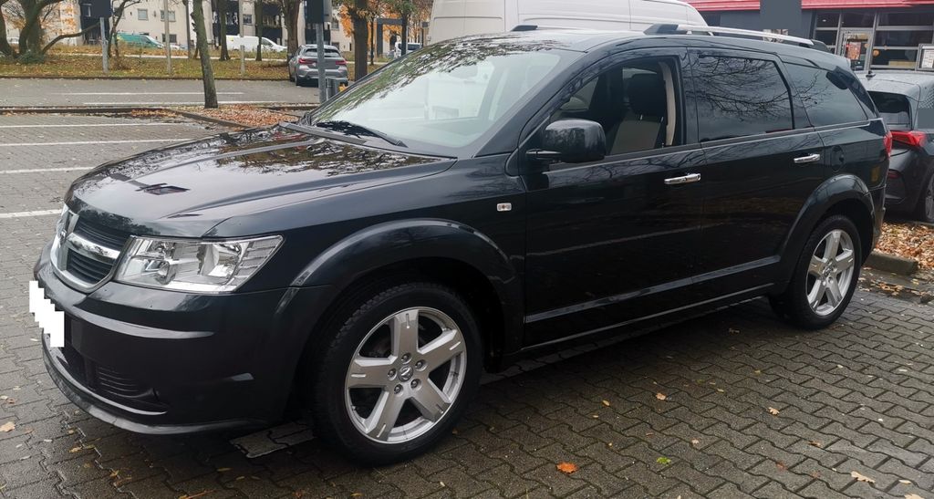 Dodge Journey 100.000 km 6.499 &euro; Berlin 13405